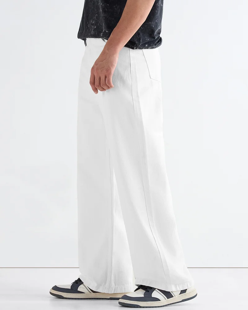 بيواكوف Men's White Super Baggy Fit Mid-Rise Jeans